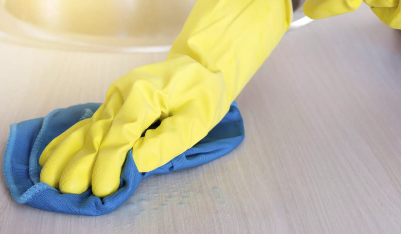 ¿Cómo conservar los guantes de limpieza?